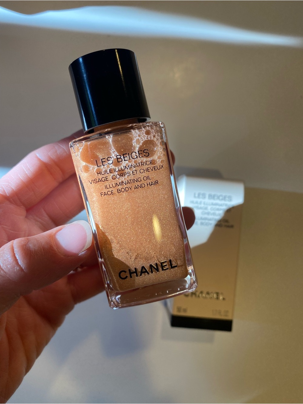 CHANEL Les Beiges Illuminating Oil - for Face, Body and Hair